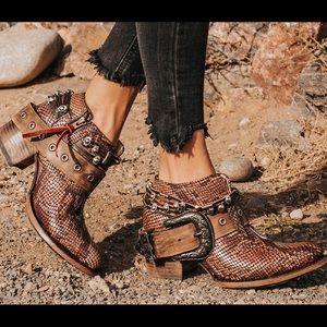 Freebird Saloon Pink Multi sz 10